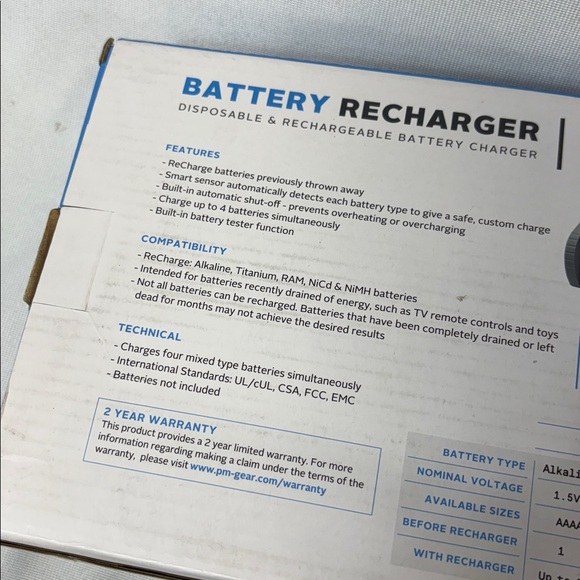Popular Mechanics Battery Recharger disposable & rechargeable battery charger - Picture 13 of 14